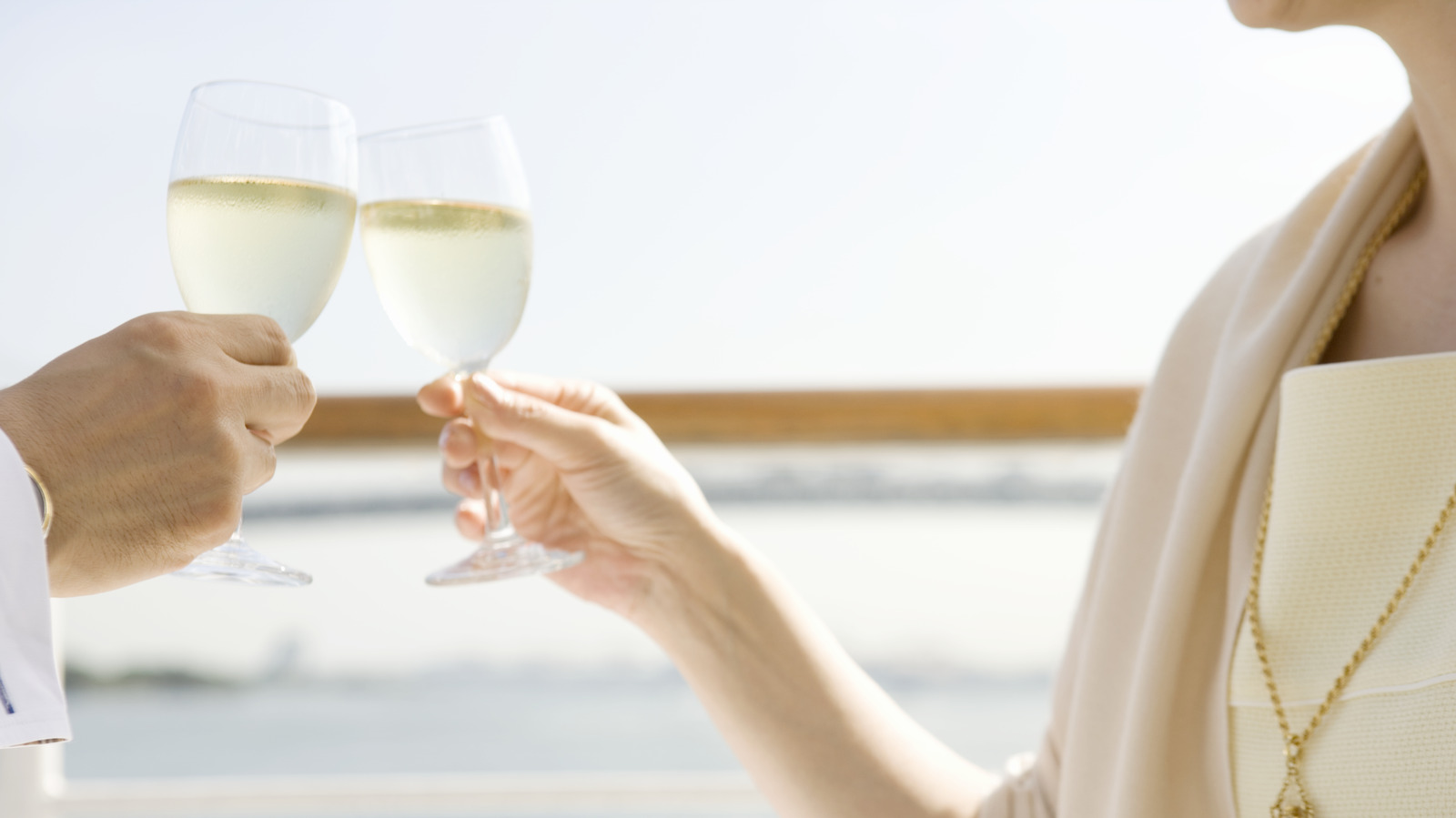 What It Means When Someone Calls A Glass Of Wine Lean