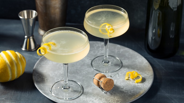 french 75 cocktails