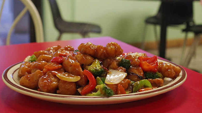 Chicken and veggie dish at Sam's Fine Food and Eggrolls