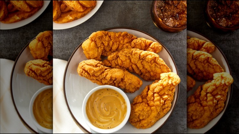 Freshness Guaranteed Fresh, Hot and Ready-to-Eat Breaded Buttermilk Chicken Tenders