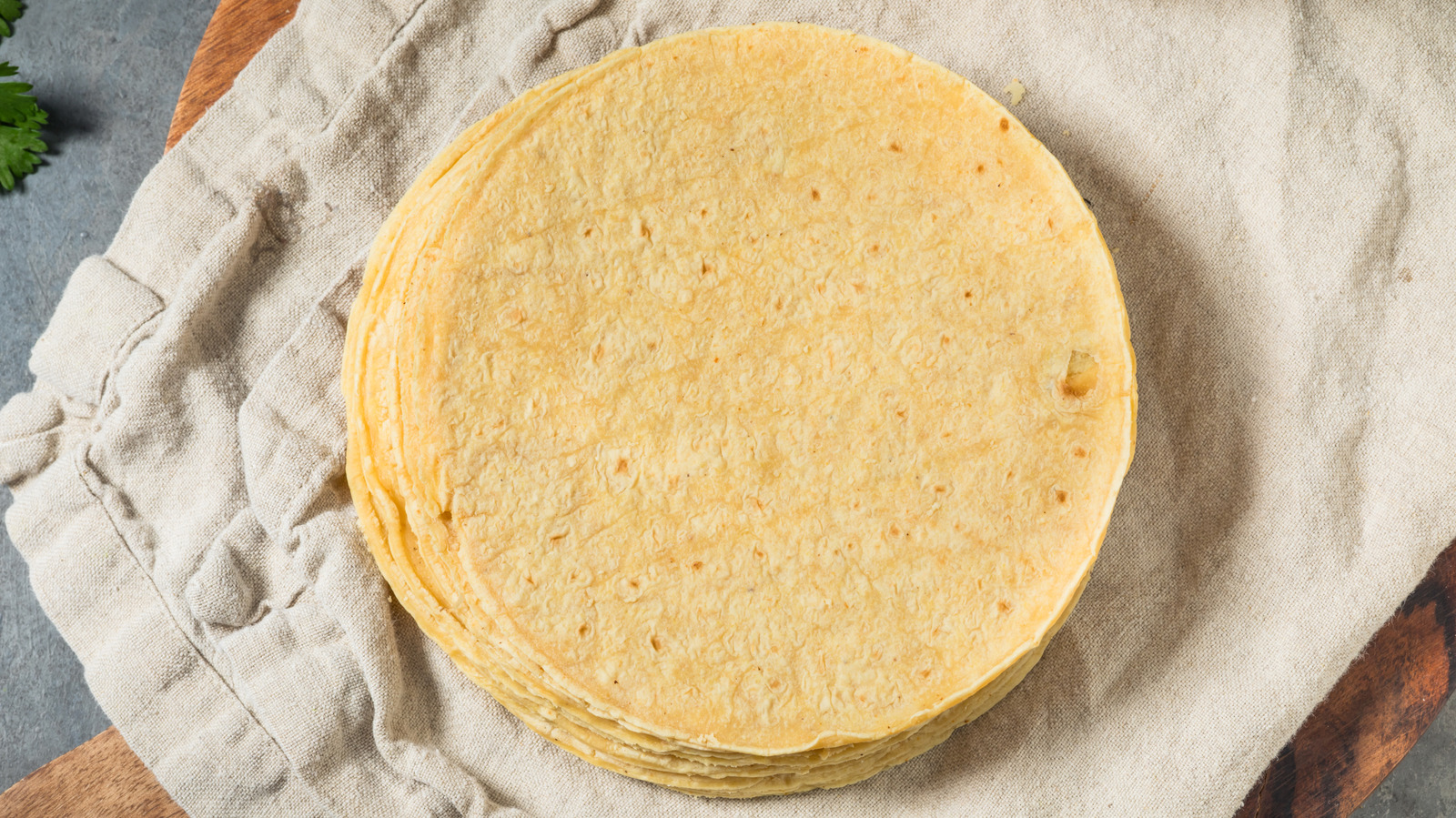 10 Biggest Mistakes Everyone Makes When Cooking With Corn Tortillas - Tasting Table