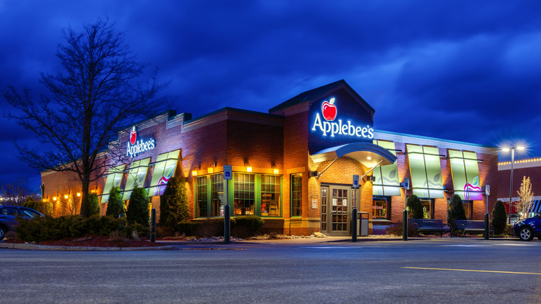Night View of Applebee's Restaurant in front of empty parking lot