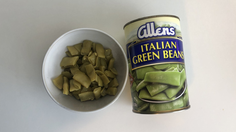 Allens Italian green beans in a bowl.