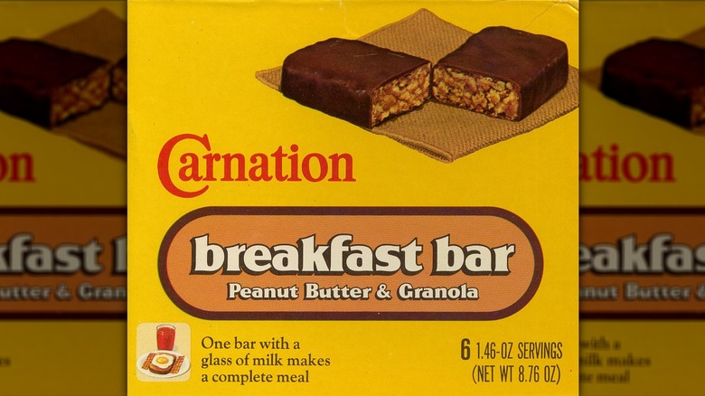Mirrored image of Carnation Breakfast Bar yellow packaging