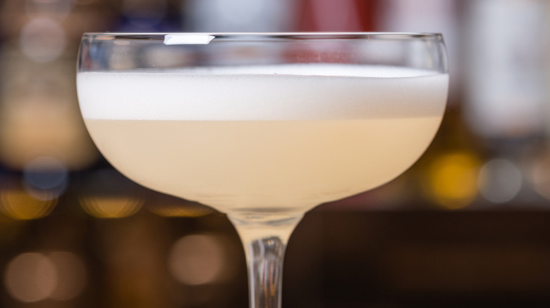 A White Lady cocktail in a glass