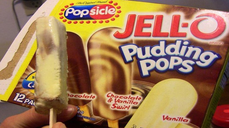 pack of jell-o pudding pops in vanilla swirl, chocolate, and vanilla
