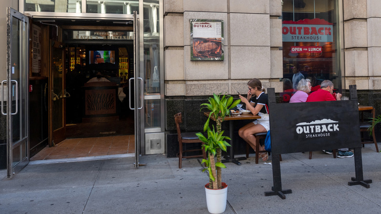 Dining outside at Outback Steakhouse