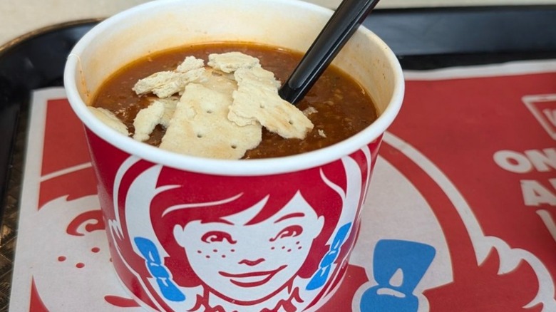 10 Delicious Tricks To Make Wendy's Chili Even Better