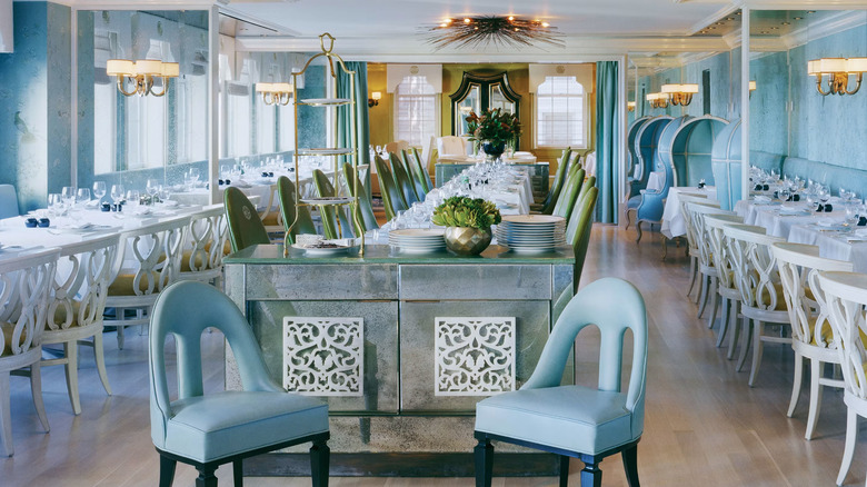 The interior of BG Restaurant at Bergdorf Goodman