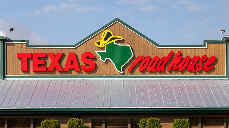 Texas Roadhouse sign on outside of restaurant