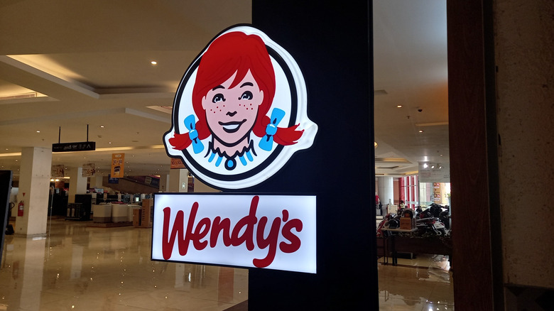 Wendy's hamburgers logo