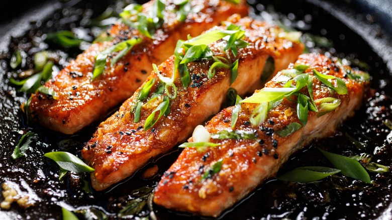 Honey ginger vinegar glazed salmon fillets