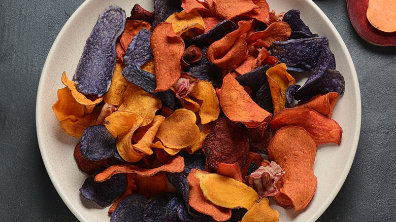 baked vegetable chips on plate