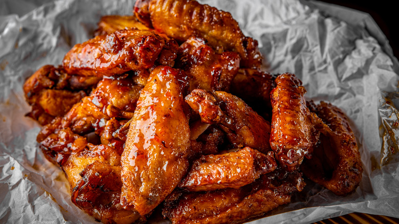 freshly cooked chicken wings