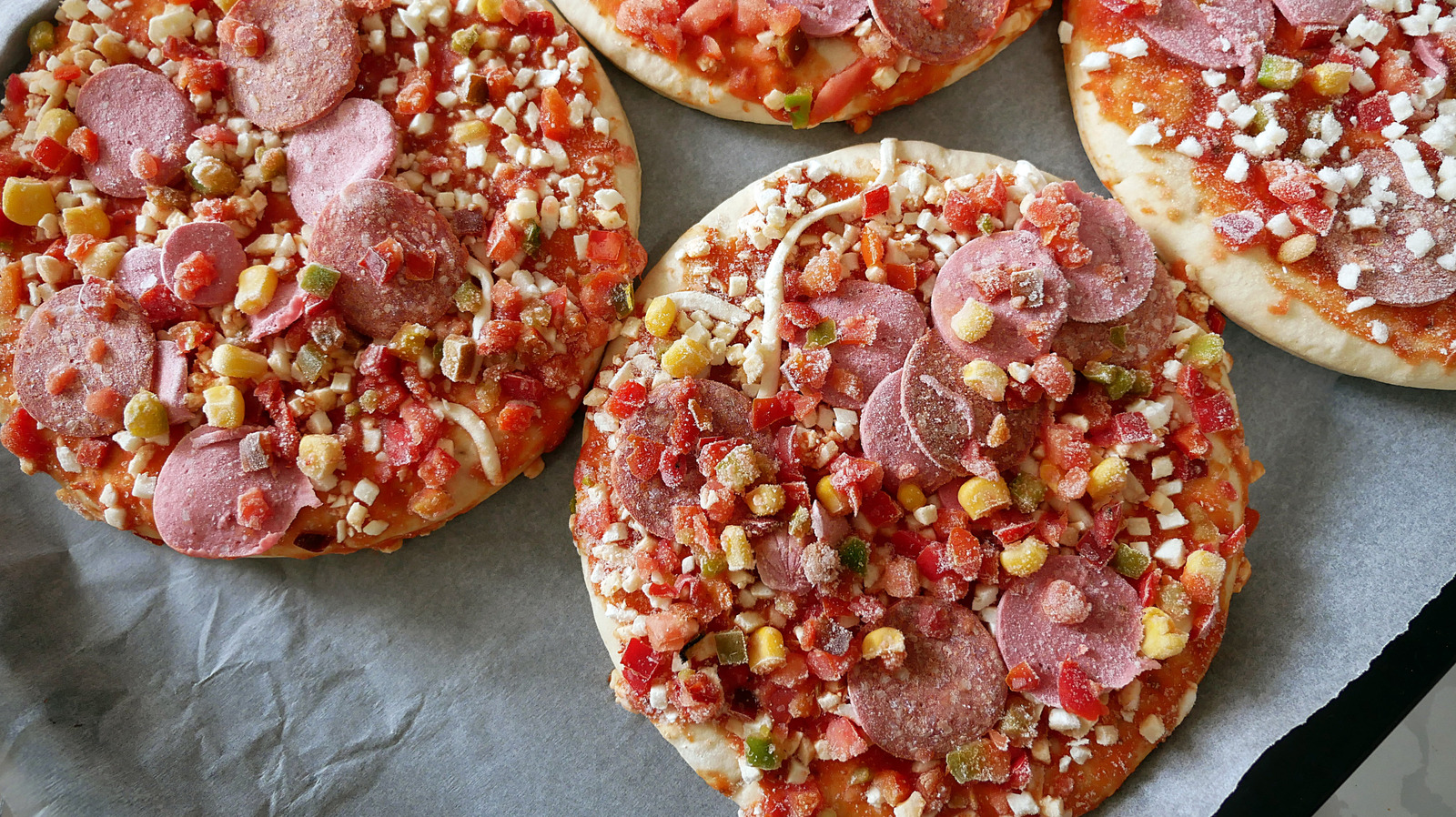 10 Mistakes Everyone Makes With Frozen Pizza - Tasting Table