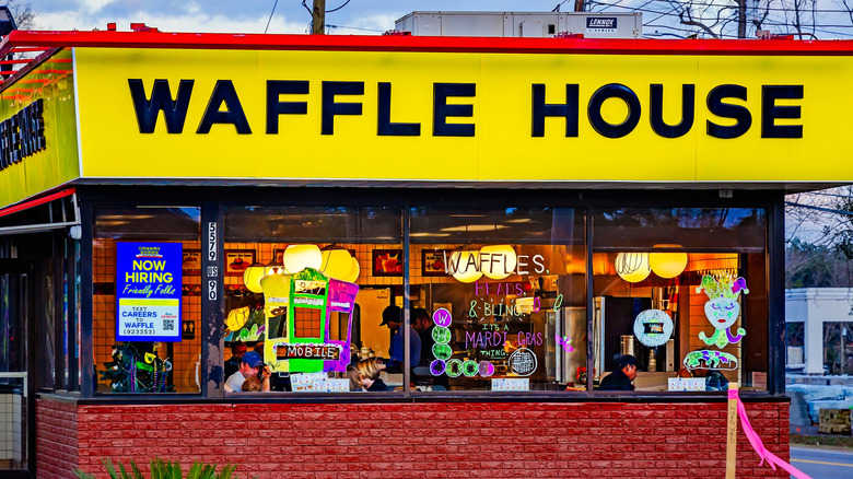Waffle House restaurant building