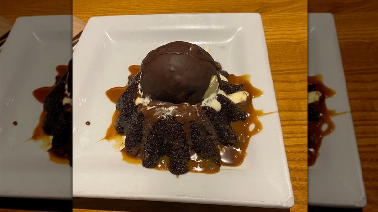 Chili's molten chocolate lava cake on a white plate