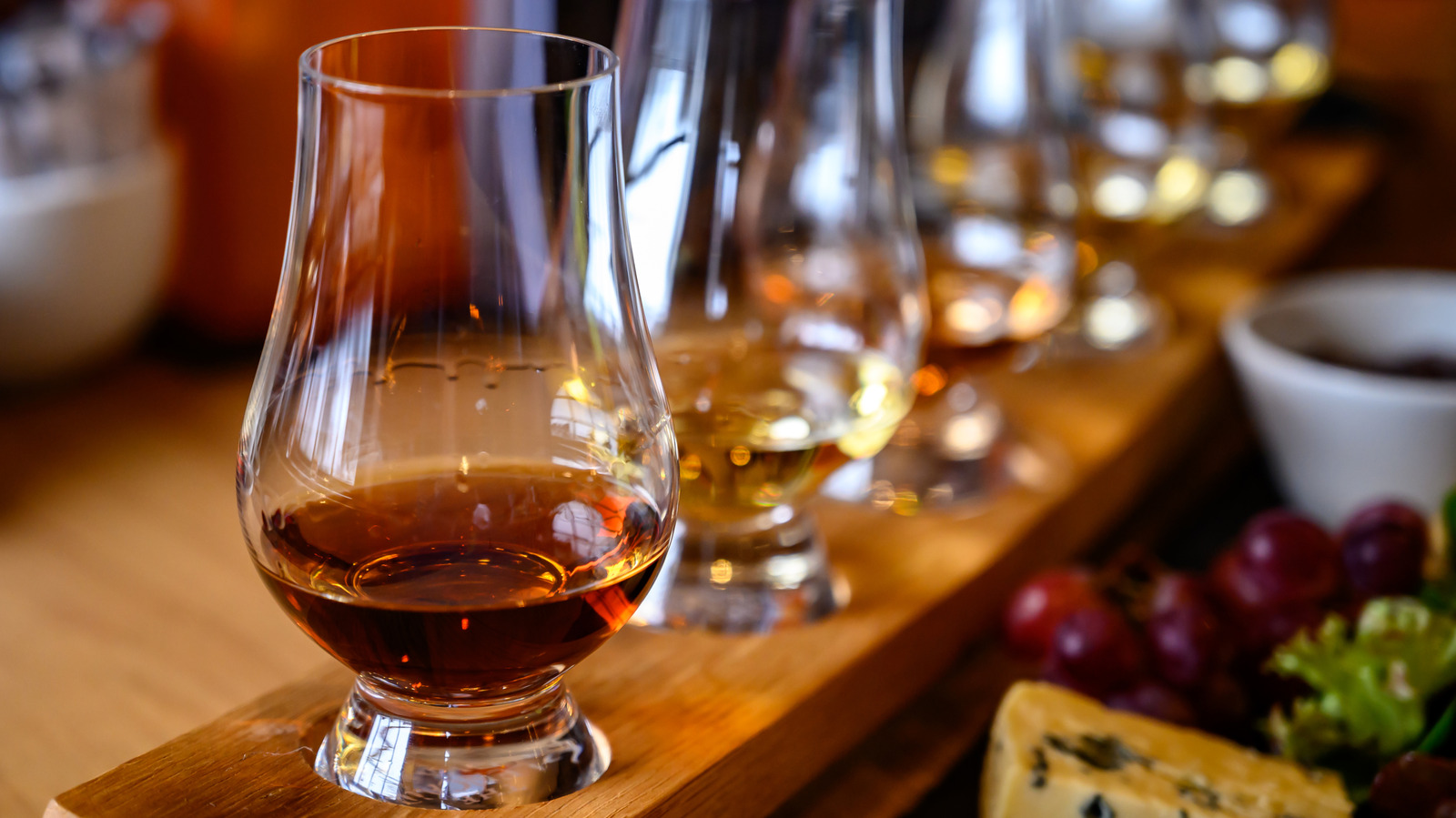 10 Must-Visit Canadian Whisky Distilleries