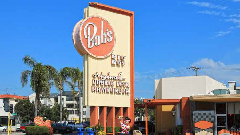 A sign for a Bob's Big Boy outlet in Burbank, California