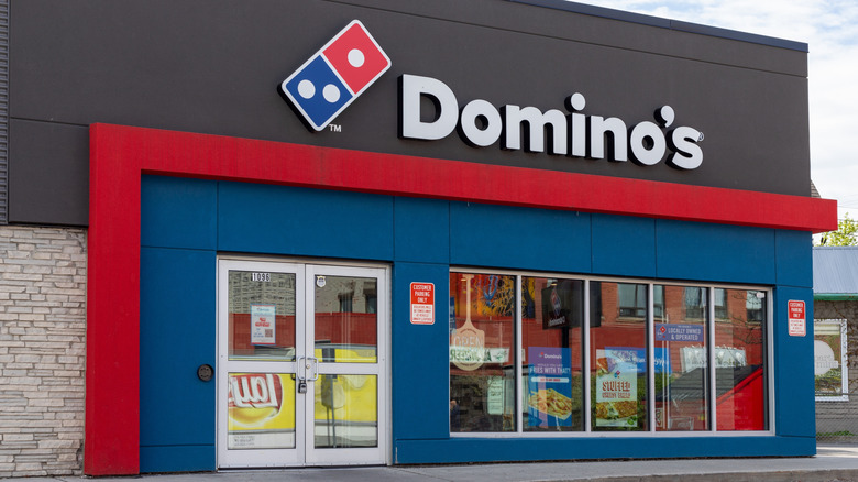 Domino's Pizza exterior