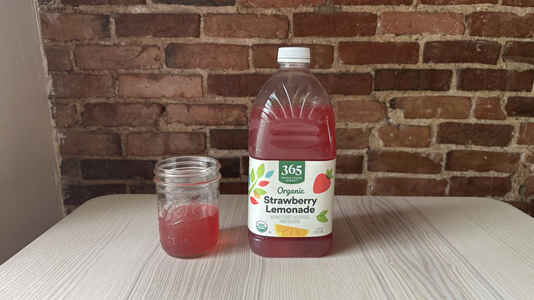 365 Organic Strawberry Lemonade with brick background