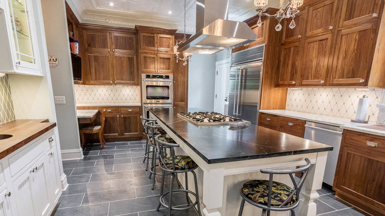 A kitchen with black Barroca soapstone countertops