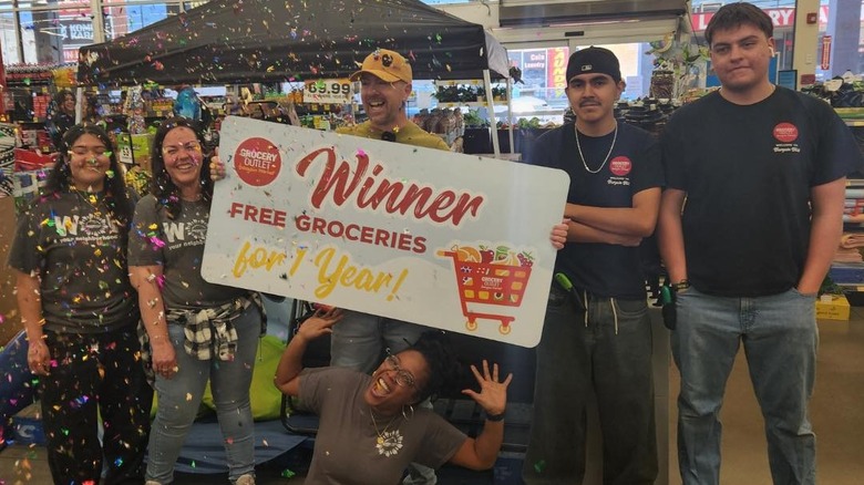 Winner sign for free groceries