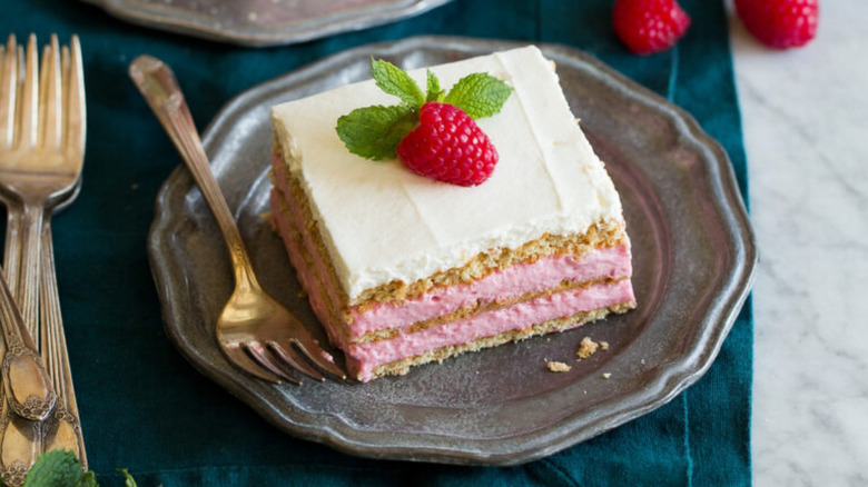 Rich and refreshing Raspberry Icebox Cake