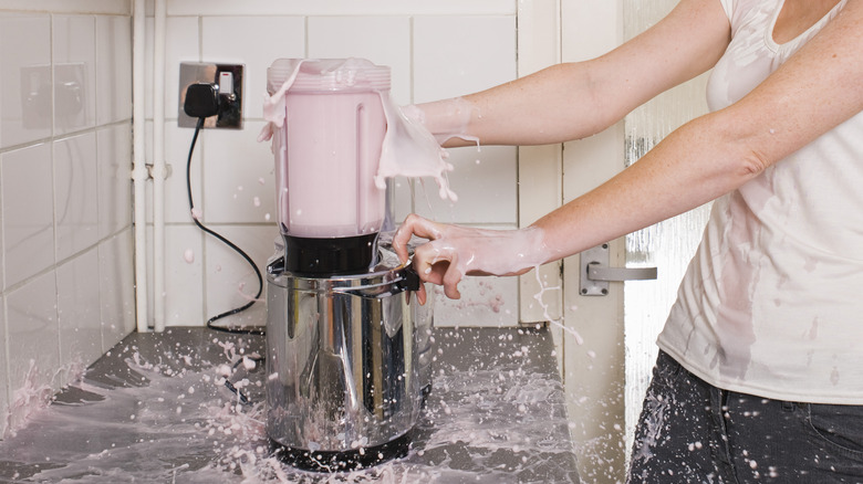 Overflowing overfilled blender