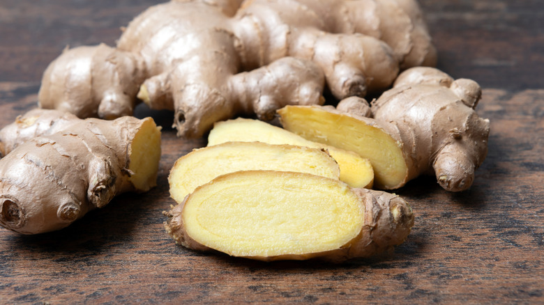 Fresh ginger root sliced