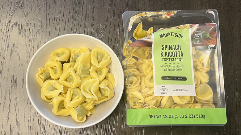 Walmart Marketside Spinach & Ricotta pasta in a bowl.