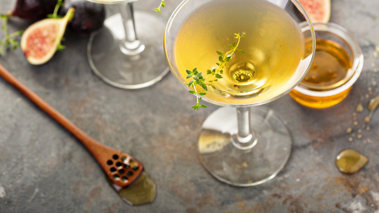 A mocktail made with honey and figs