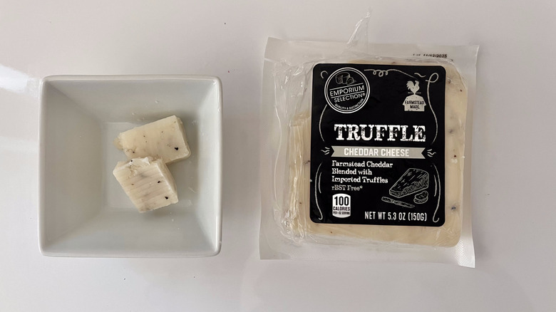 Top view of truffle cheddar