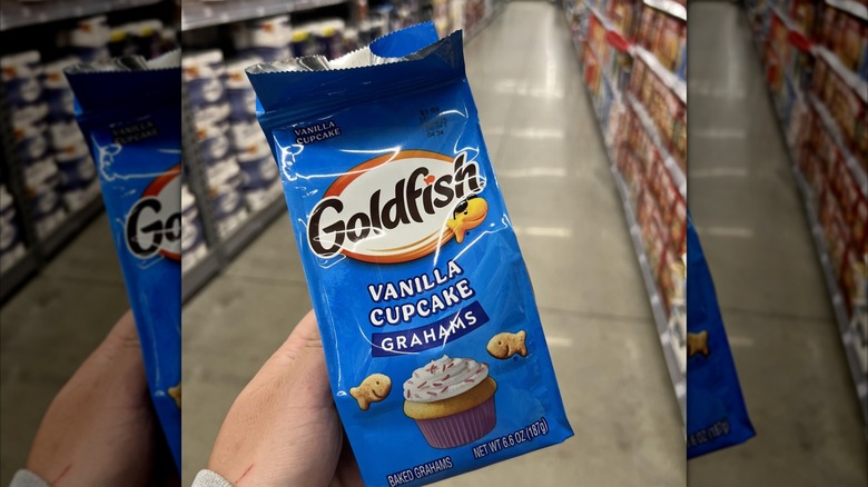 Blue package of Goldfish Vanilla Cupckage crackers pictured in a grocery aisle