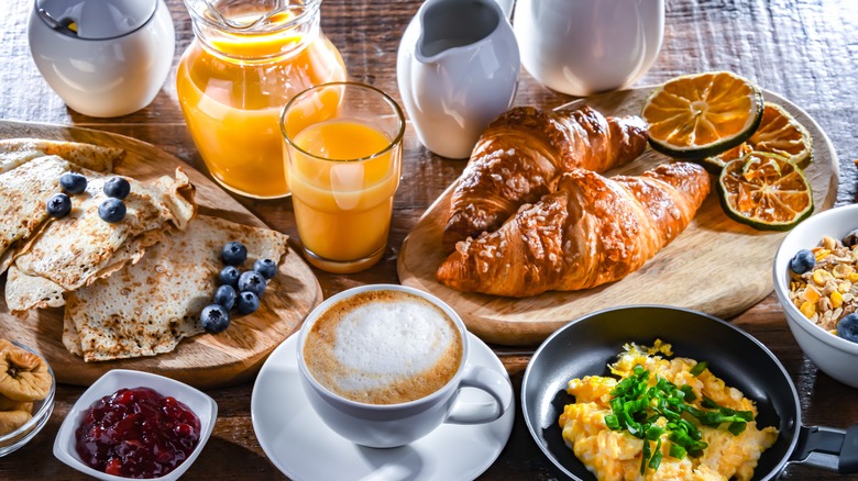 Breakfast food at a table