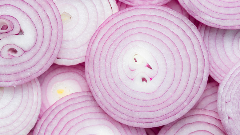 Close-up of sliced red onions