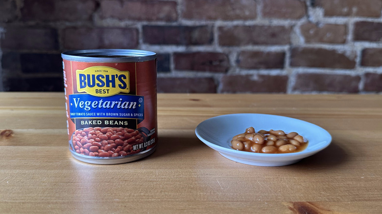 Bush's Vegetarian beans on wooden table