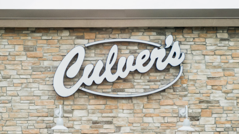 Exterior sign of a Culver's restaurant location