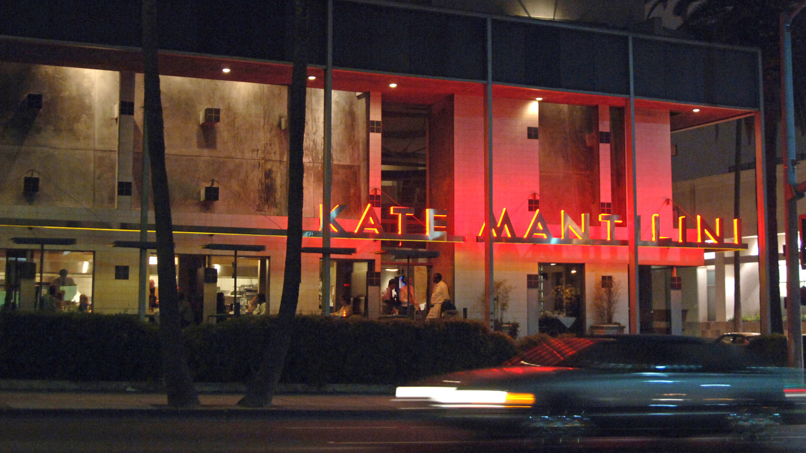 11 Iconic LA Restaurants From The '80s And '90s That Are Now Closed