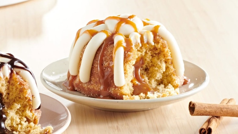Churro Dulce de Leche with caramel and icing