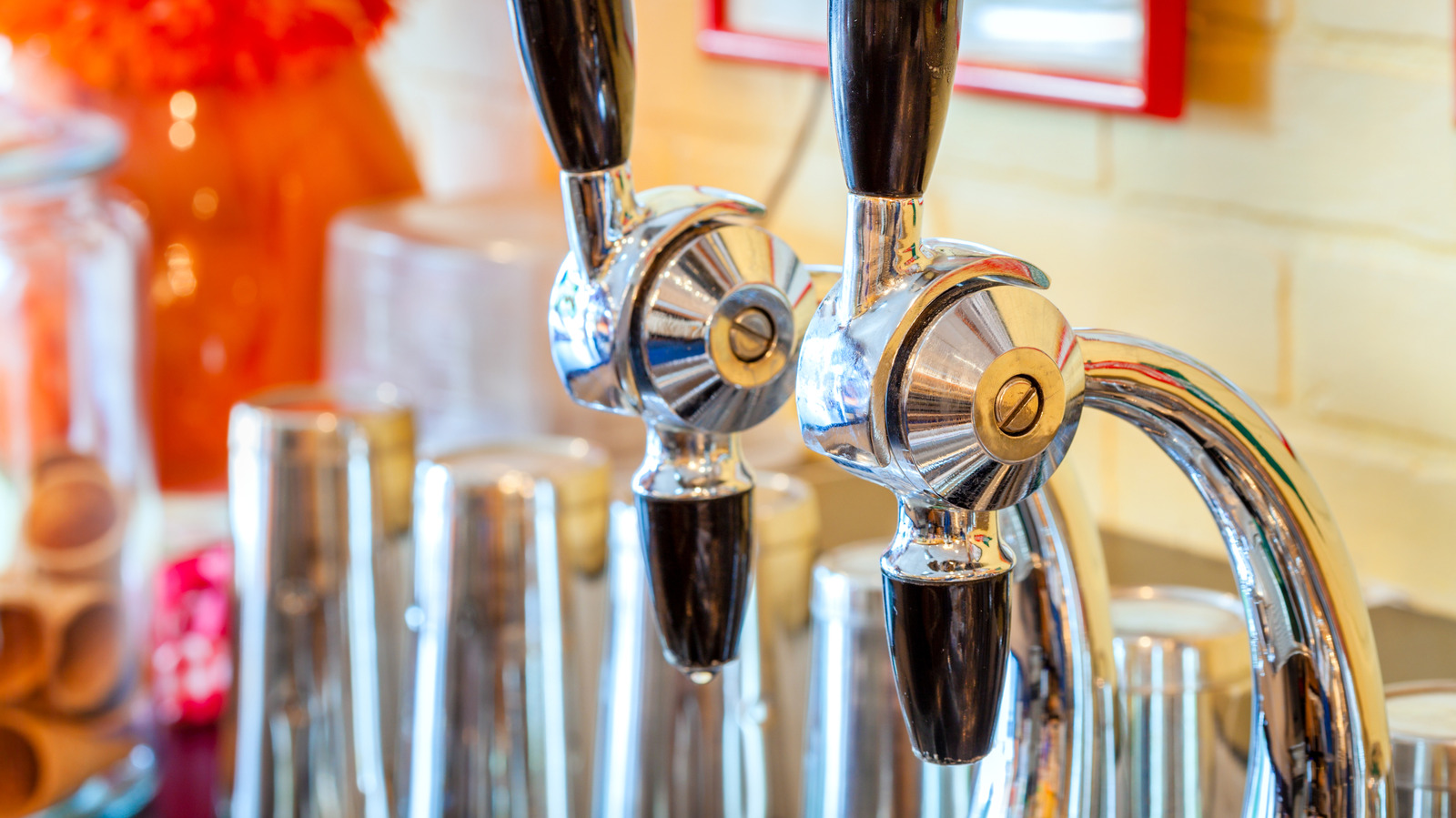 11 Of The Coolest Old-School Soda Fountains In The U.S.