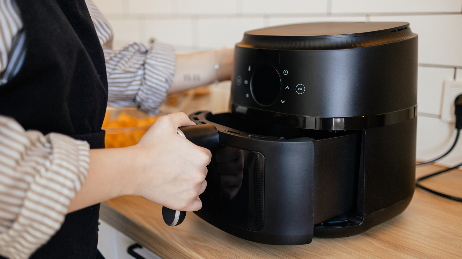 11 Tips For Cooking Steak In The Air Fryer - Tasting Table
