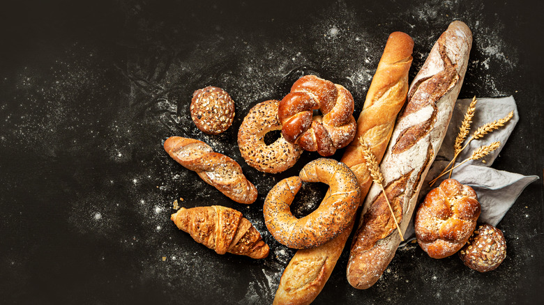 Assortment of gluten-free breads 