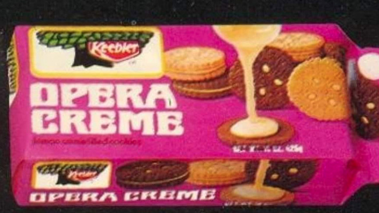 Opera Creme cookies in a packaged box