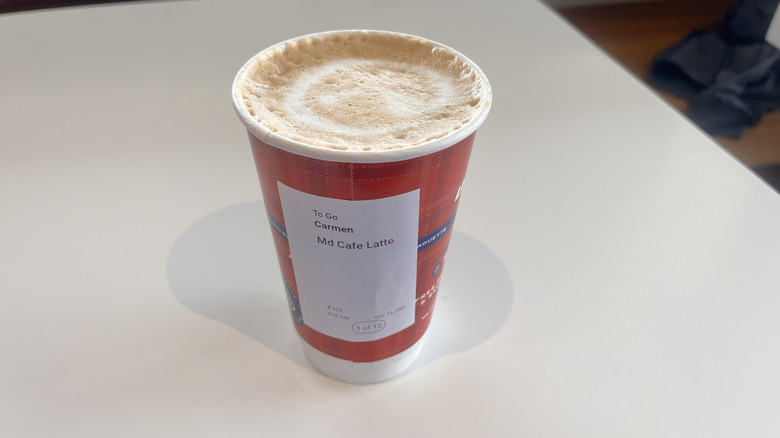 Café latte in a red cup