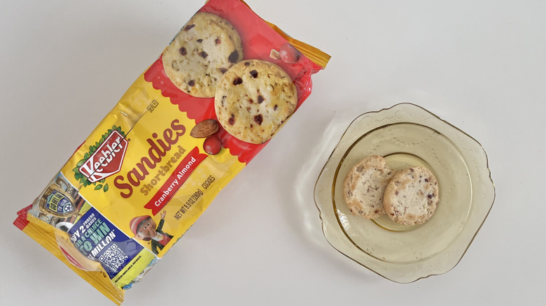 Cranberry Almond Shortbread Sandies cookies on a plate
