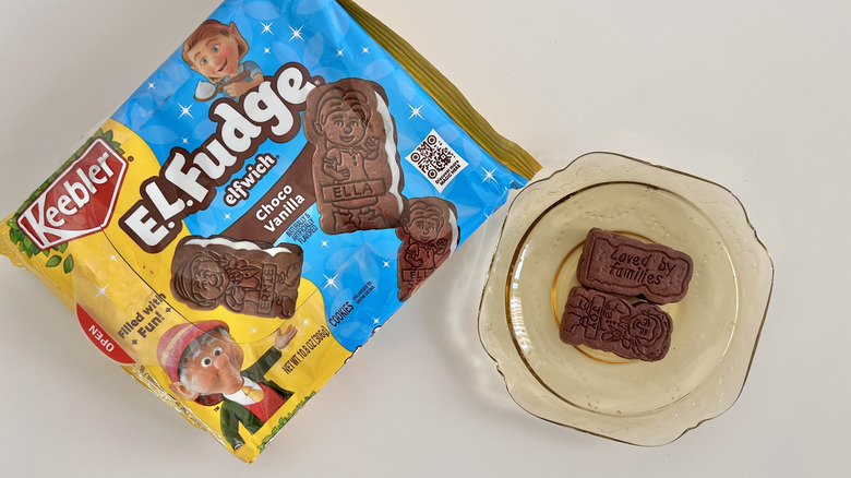 Choco Vanilla E.L. Fudge Sandwich Cookies on a plate