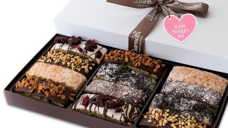 Gift Box with biscotti cookies