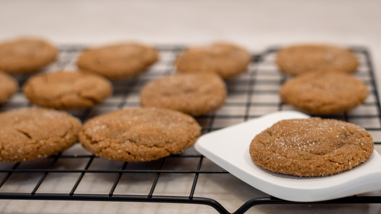 molasses cookies on a cooling tray
