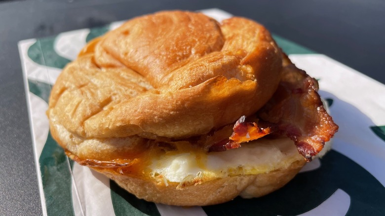 Starbucks bacon cheddar egg sandwich